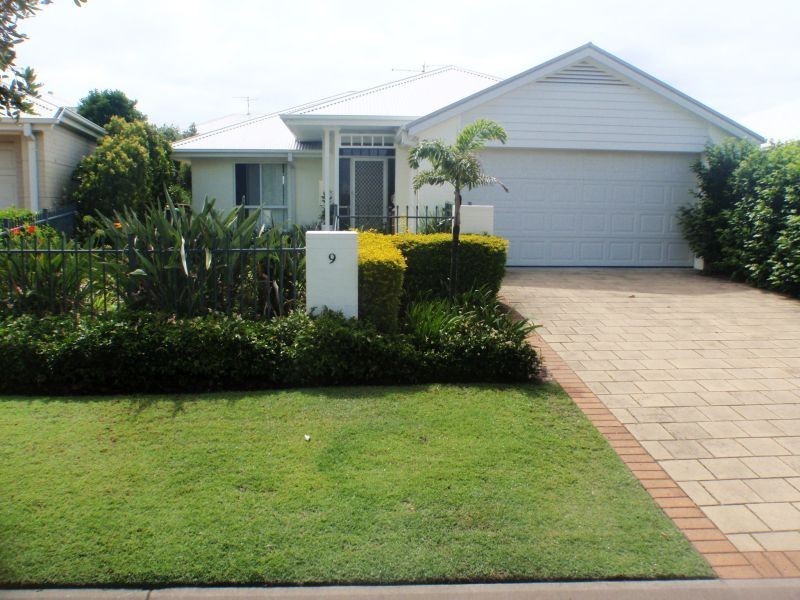 9 The Parkway, The Links, Yamba NSW 2464