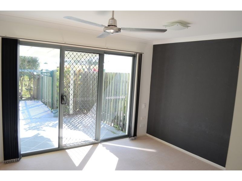 1/42 Beachside Way, Yamba NSW 2464
