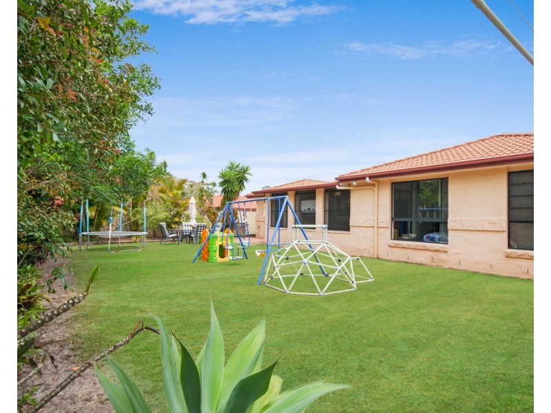 2 Westringia Place, Yamba NSW 2464