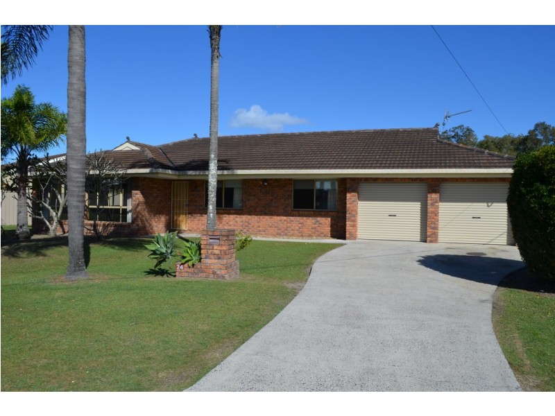 24 Coonawarra Court, Yamba NSW 2464