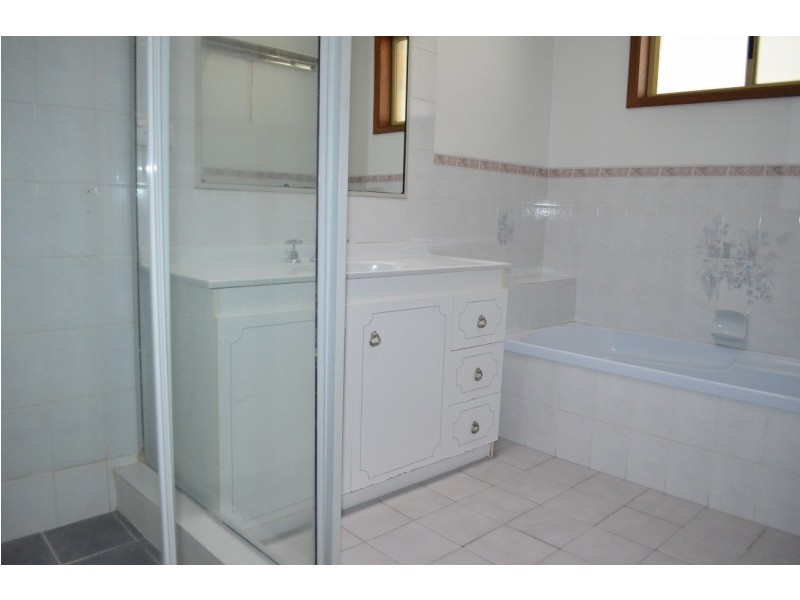 24 Coonawarra Court, Yamba NSW 2464