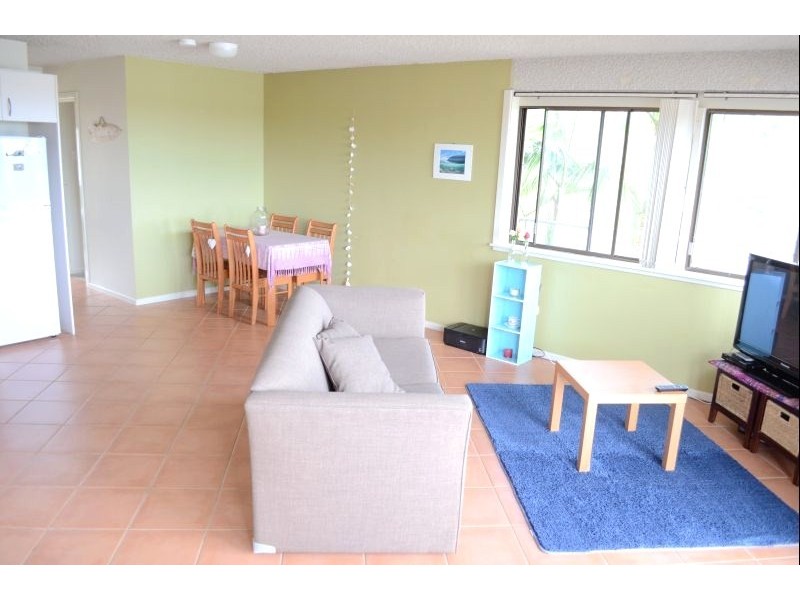 Unit 6, 5 Beach Street, Yamba NSW 2464