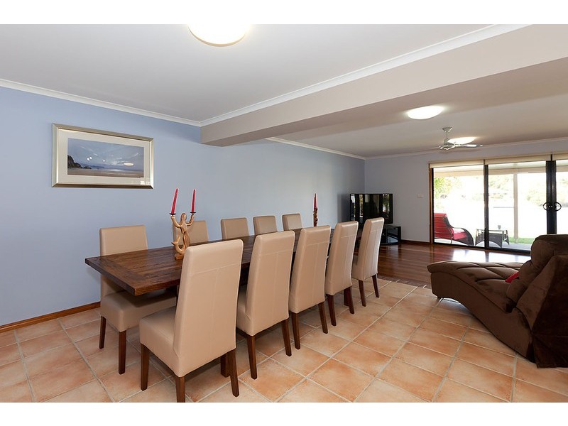 19 Binnacle Court, Yamba NSW 2464