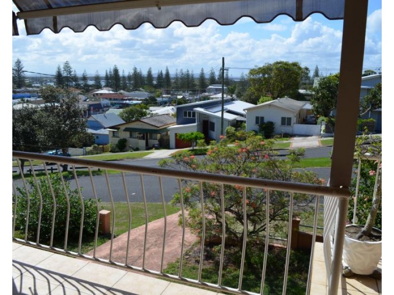 12 Beach street, Yamba NSW 2464
