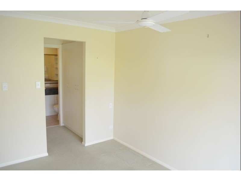2/42 Beachside Way, Yamba NSW 2464