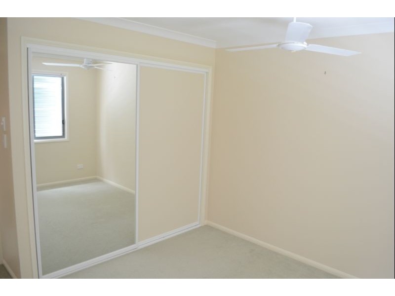 2/42 Beachside Way, Yamba NSW 2464
