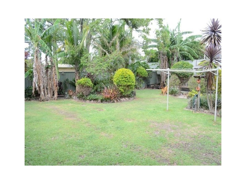 27 Shores Drive, Yamba NSW 2464