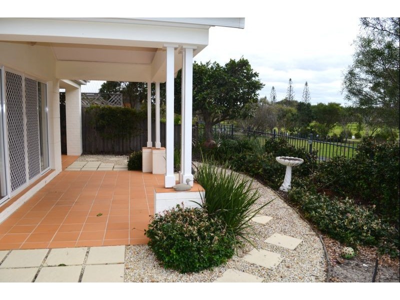 10 The Drive, Yamba NSW 2464