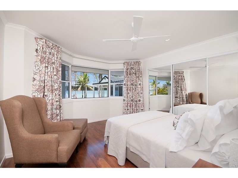 38 Palm Terrace, Yamba NSW 2464
