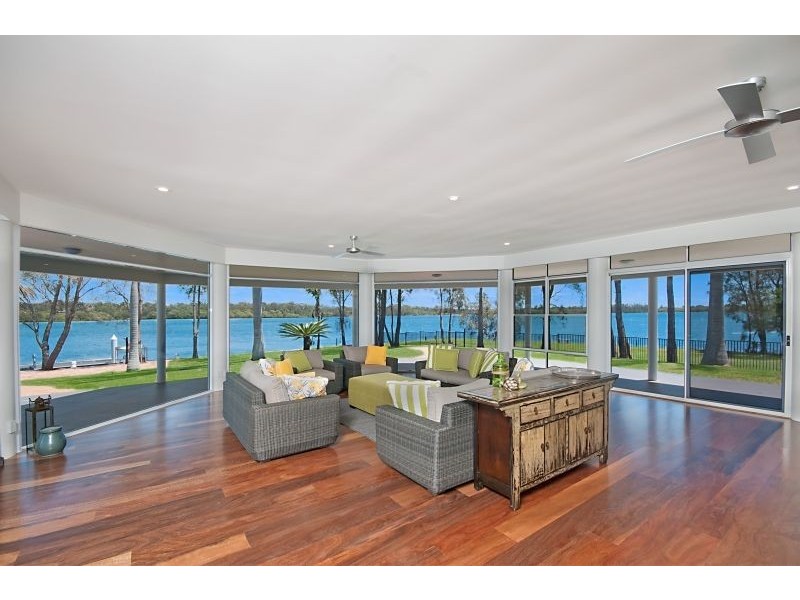 38 Palm Terrace, Yamba NSW 2464