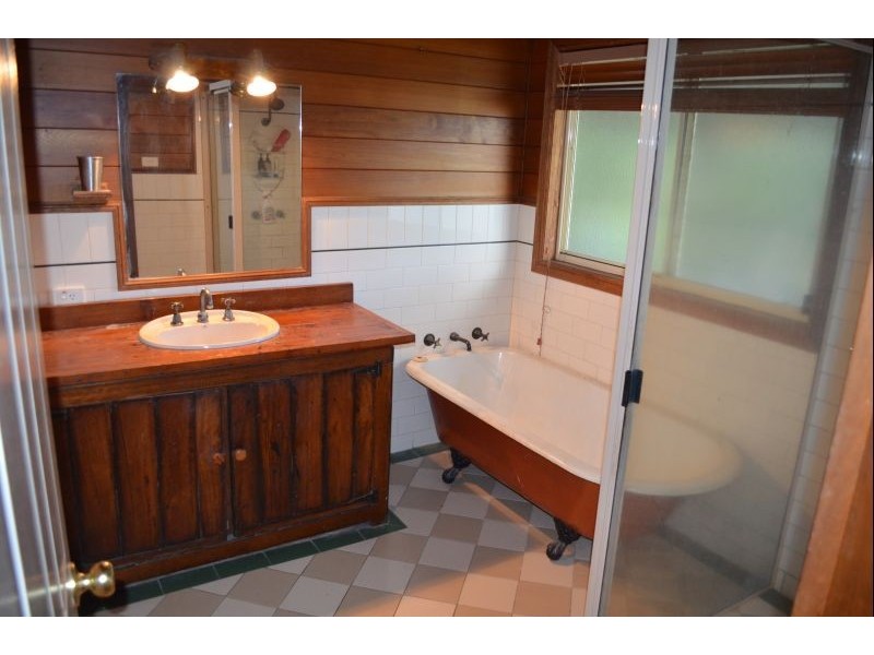 2A Carrington street, Palmers Island NSW 2463