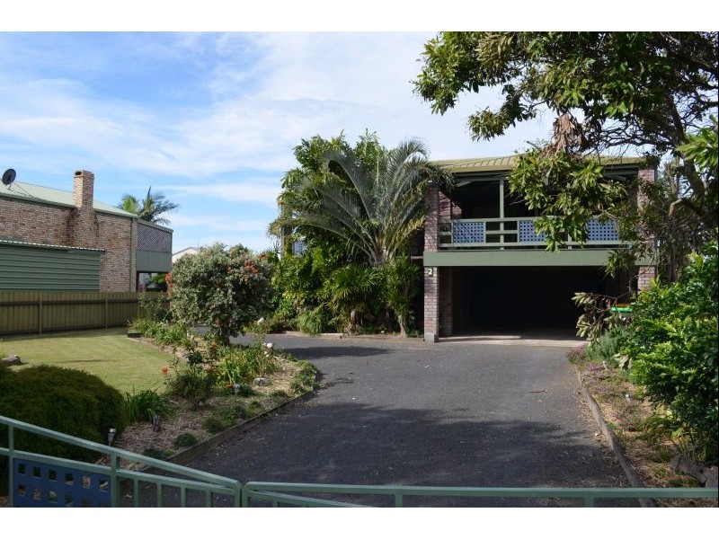 2 Dalley Street, Palmers Island NSW 2463