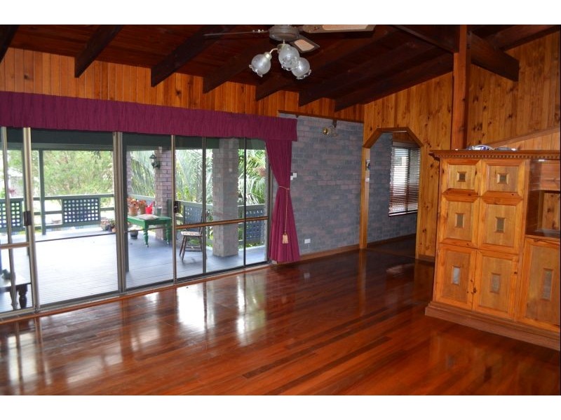 2 Dalley Street, Palmers Island NSW 2463