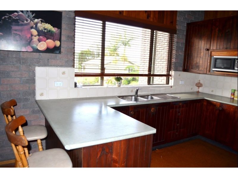 2 Dalley Street, Palmers Island NSW 2463