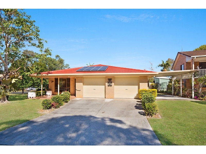 86 Melaleuca Drive, Yamba NSW 2464
