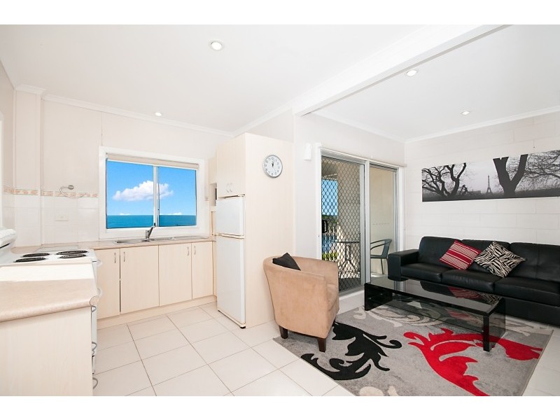 3/7 Ocean Street, Yamba NSW 2464
