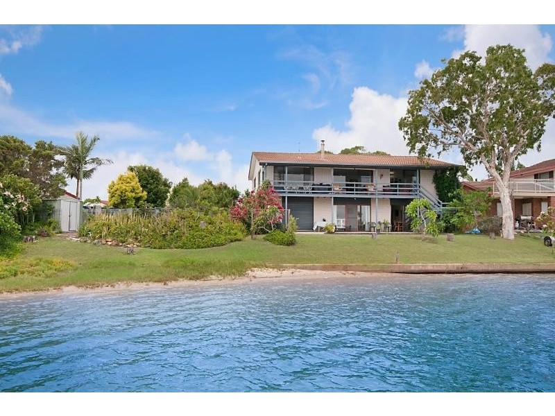33 The Peninsula, Yamba NSW 2464