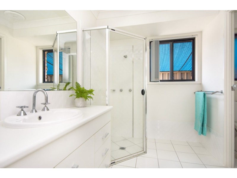 15 Harold Tory Drive, Yamba NSW 2464