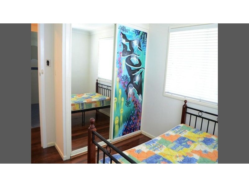 9 Dalley Street, Palmers Island NSW 2463