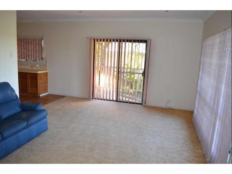 135 School Road, Palmers Island NSW 2463
