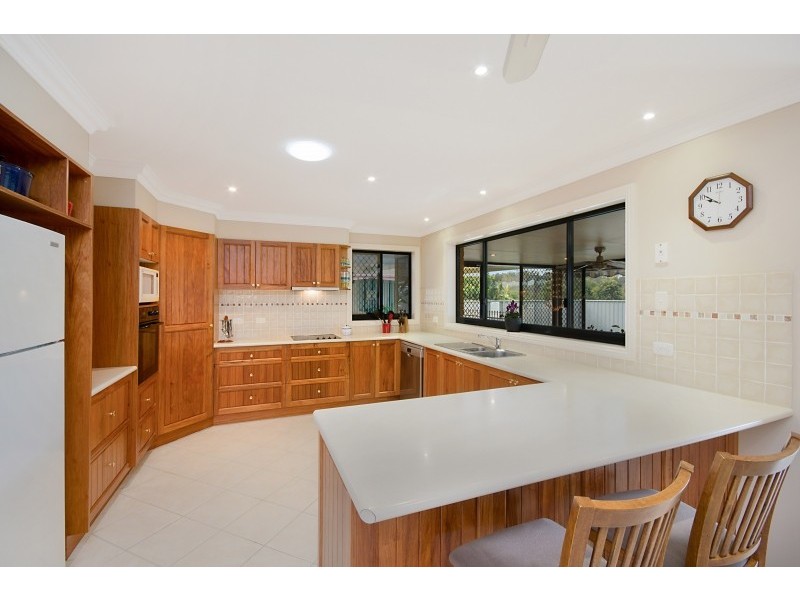 8 Bayview Drive, Yamba NSW 2464