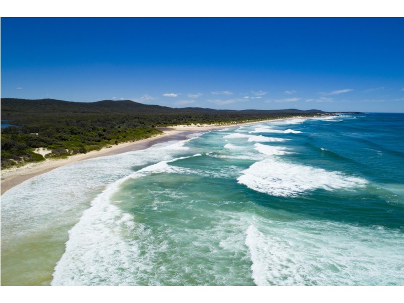 25 Ocean Road, Brooms Head NSW 2463