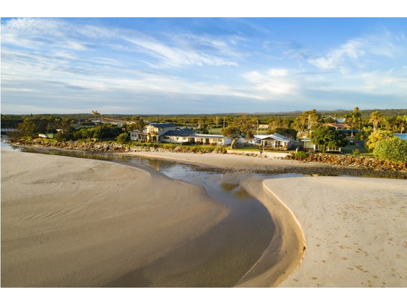 25 Ocean Road, Brooms Head NSW 2463