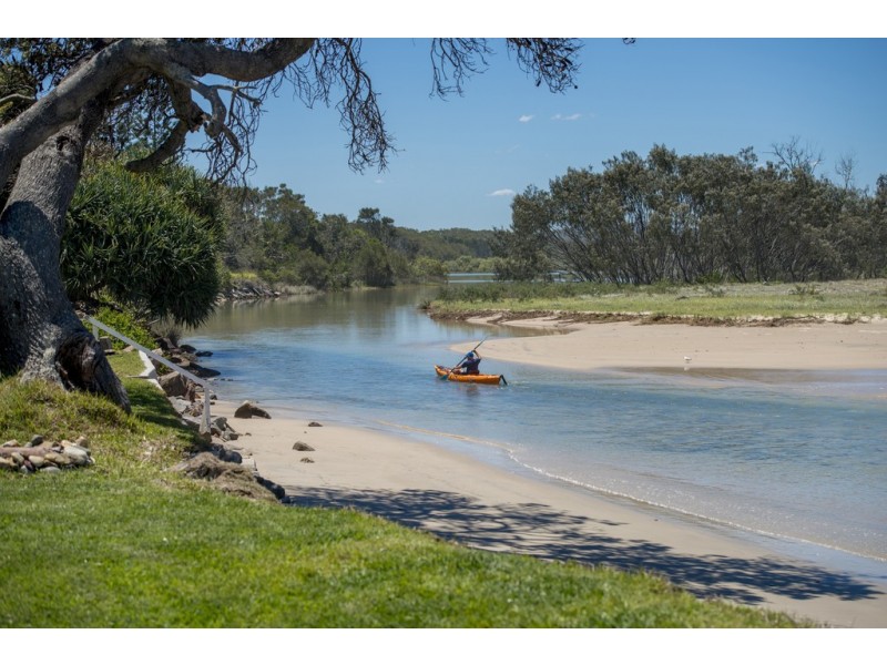 25 Ocean Road, Brooms Head NSW 2463