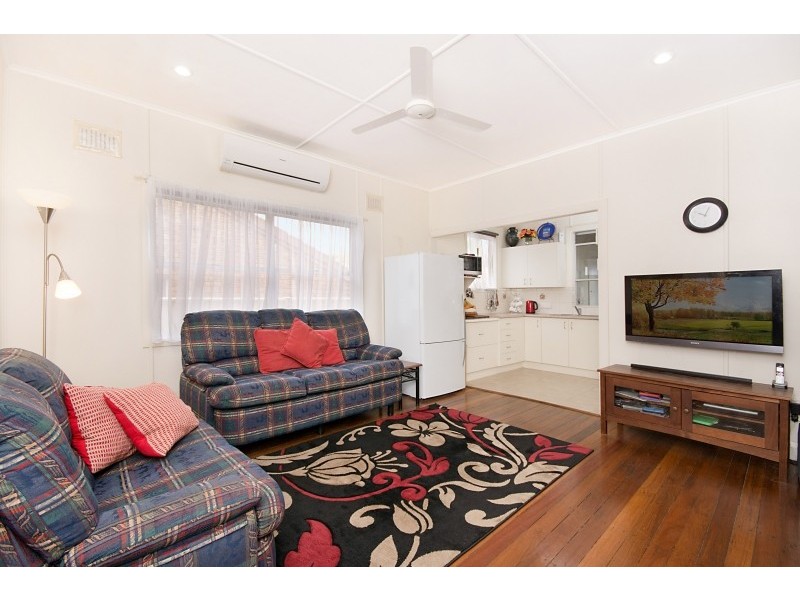 11 Claude Street, Yamba NSW 2464