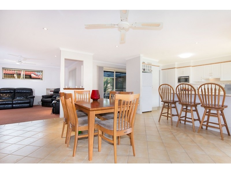 17 Bayview Drive, Yamba NSW 2464
