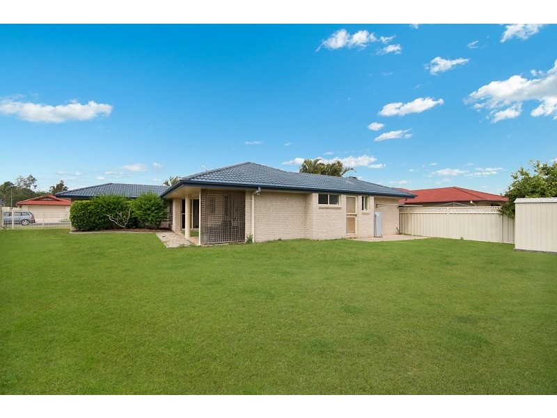 17 Bayview Drive, Yamba NSW 2464