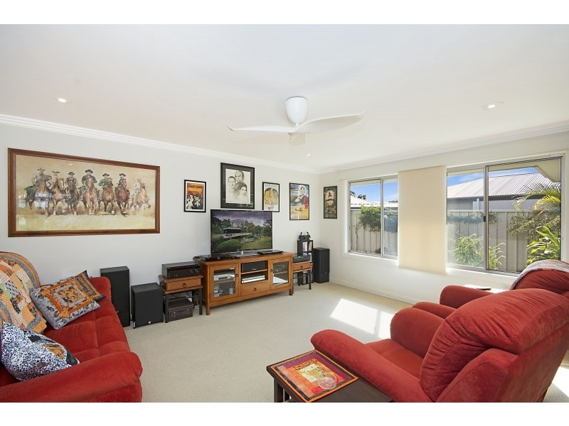 2/1 Flinders Place, Yamba NSW 2464