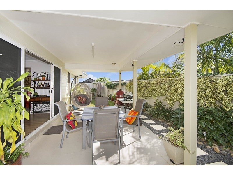 2/1 Flinders Place, Yamba NSW 2464