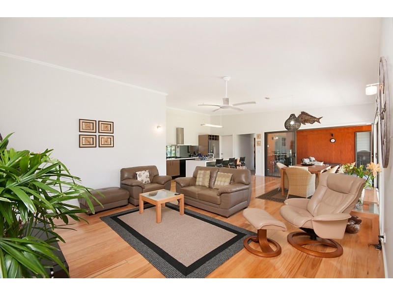 9 Parkview Crescent, Yamba NSW 2464