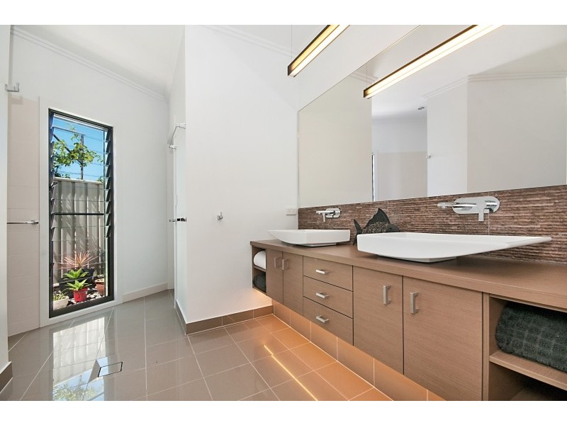 9 Parkview Crescent, Yamba NSW 2464