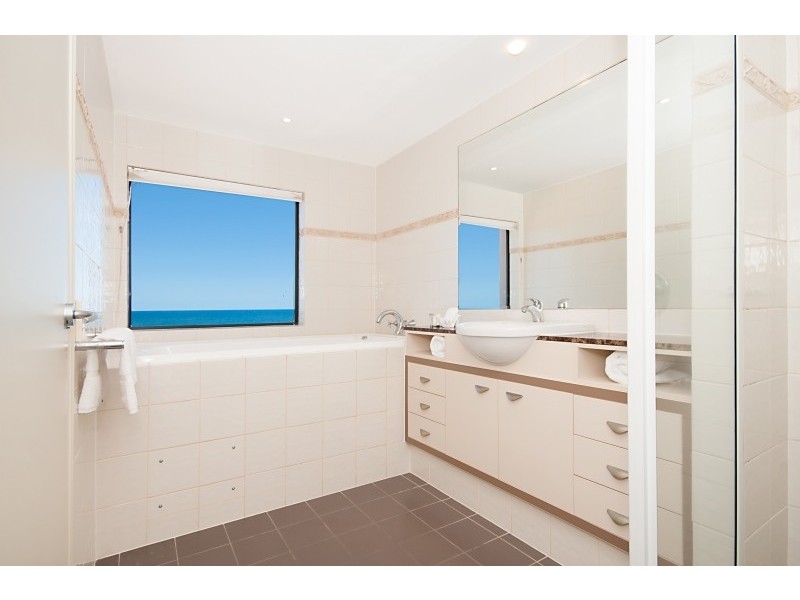 35/20 Pacific Parade, Yamba NSW 2464