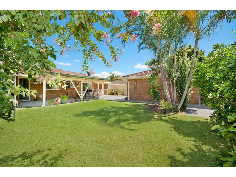 10 Osprey Drive, Yamba NSW 2464