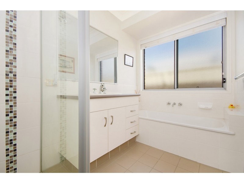 5 Harold Tory Drive, Yamba NSW 2464