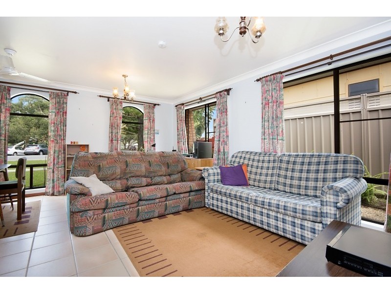 1and2/10 River Street, Yamba NSW 2464