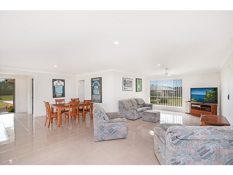 10 Parklands Drive, Gulmarrad NSW 2463
