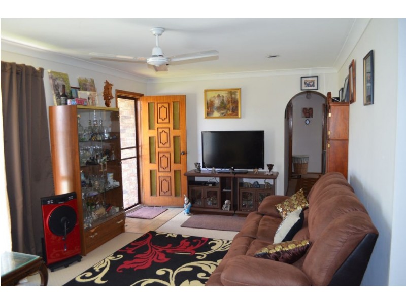 1 Melia Place, Yamba NSW 2464