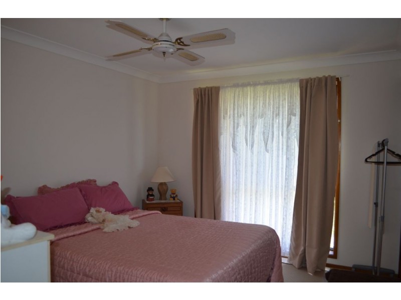 1 Melia Place, Yamba NSW 2464