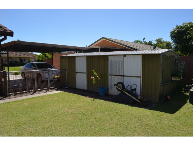 1 Melia Place, Yamba NSW 2464