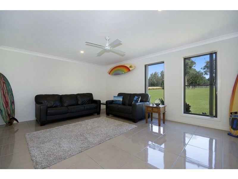 10 Parklands Drive, Gulmarrad NSW 2463