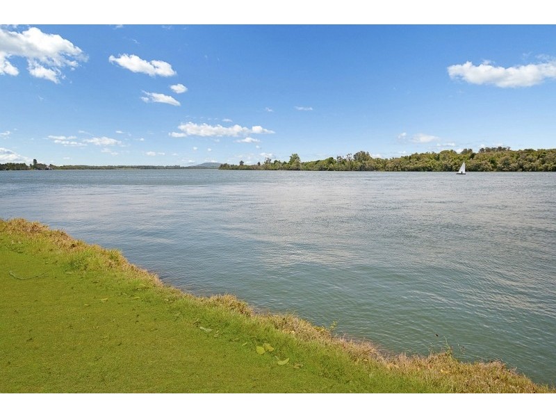 5 Carrington Street, Palmers Island NSW 2463