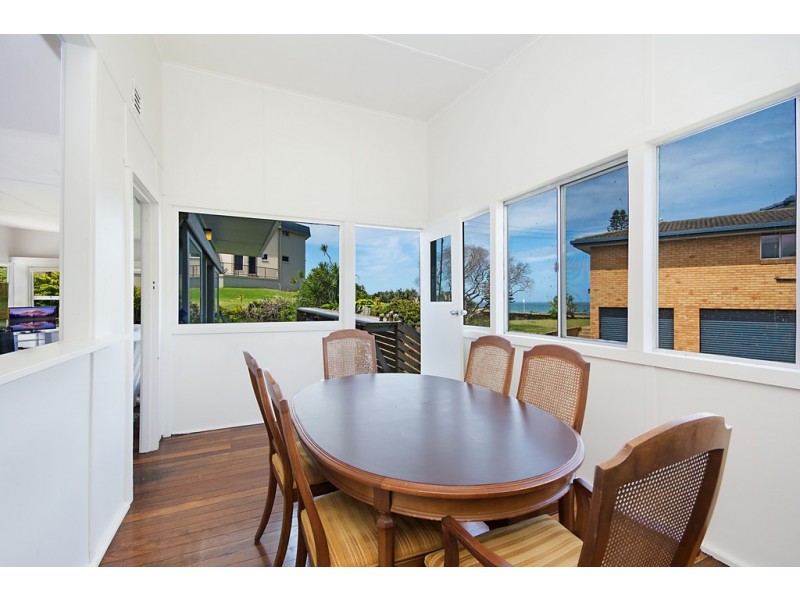 2 Pippie Street, Yamba NSW 2464