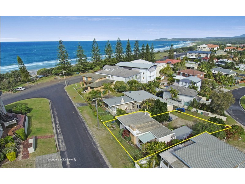 4 Pippie Street, Yamba NSW 2464