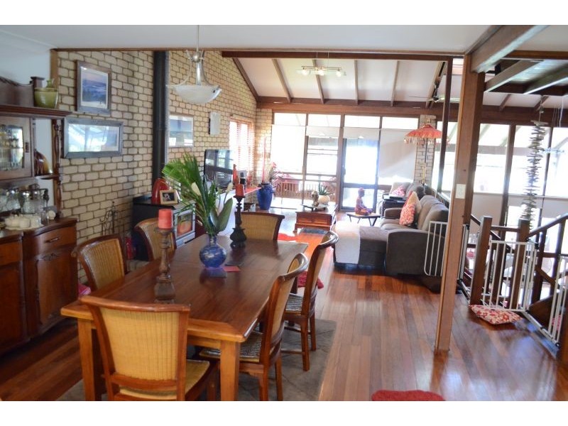 143 Lakes Boulevard, Yamba NSW 2464