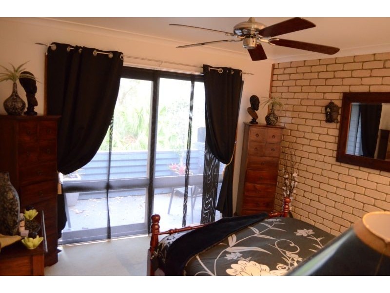 143 Lakes Boulevard, Yamba NSW 2464