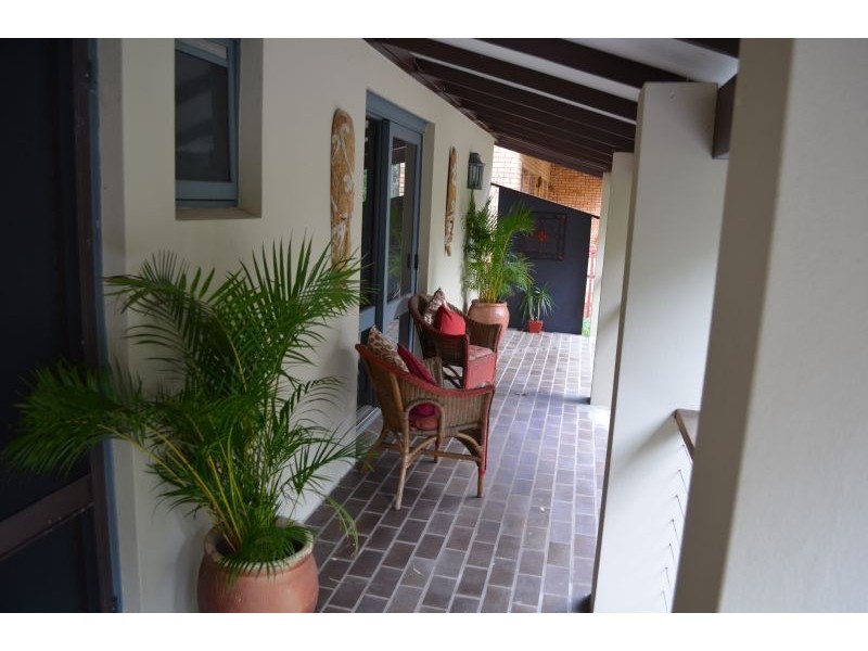 143 Lakes Boulevard, Yamba NSW 2464